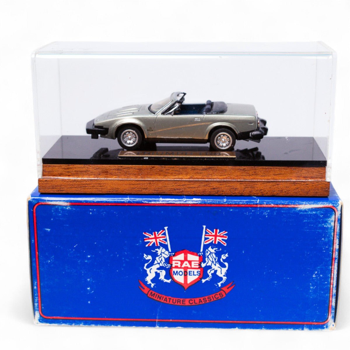 RAE Models 1/43 Scale Triumph TR8 Convertible APO003 White Metal Mint & Boxed