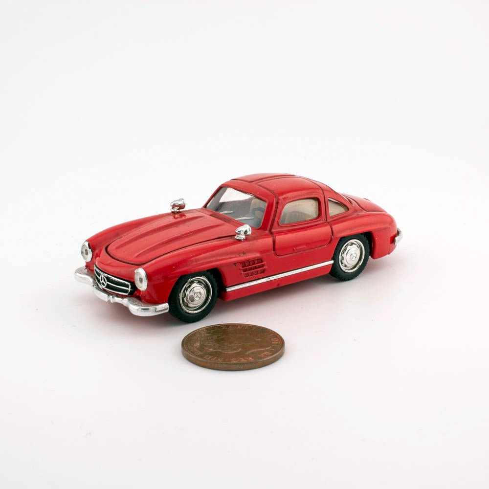 Solido Age d'or 4502 1/43 Scale Mercedes Benz 300 SL, Excellent Condition