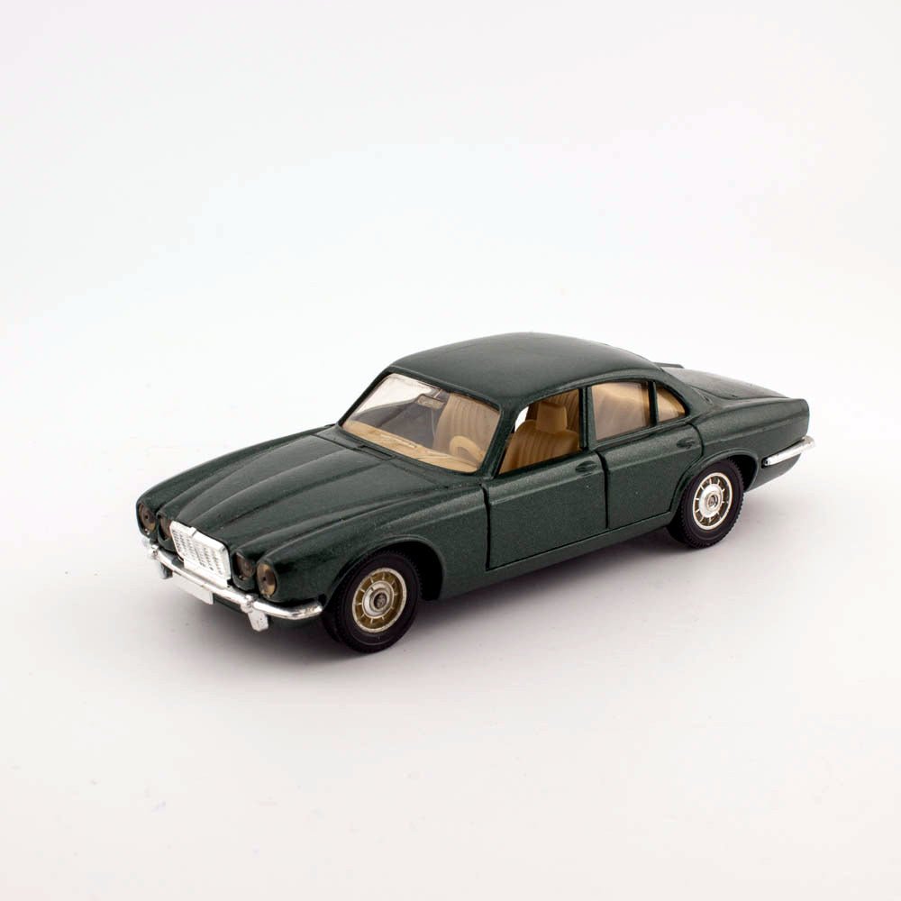 Solido HI - FI 43 1501 1/43 Scale Jaguar XJ 12, Near Mint Condition