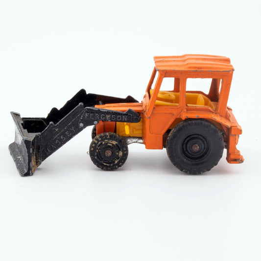 Vintage Corgi Juniors #43 MASSEY FERGUSON 3303 TRACTOR, Fair Condition Model - DT Collectable Toys